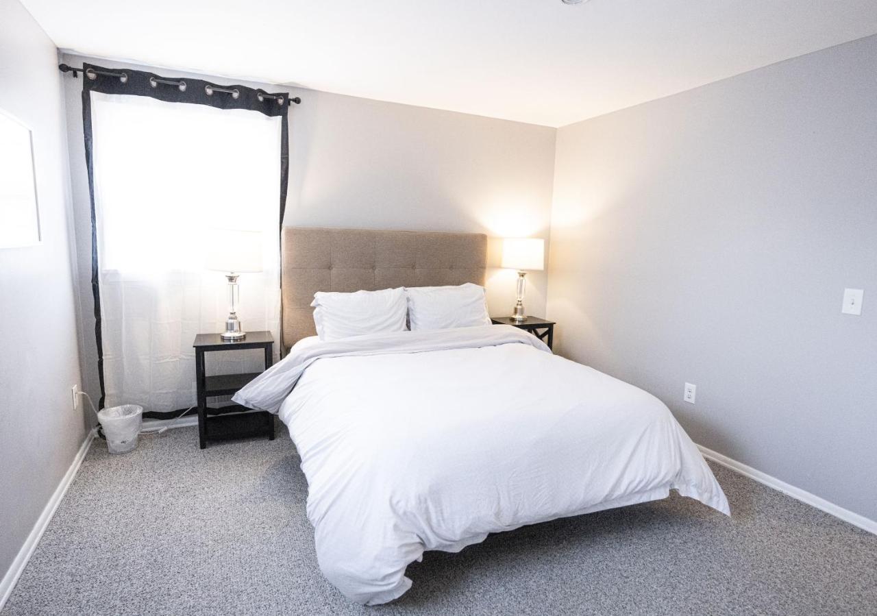 Cheerful Home With Free Parking And Wifi 로체스터 외부 사진