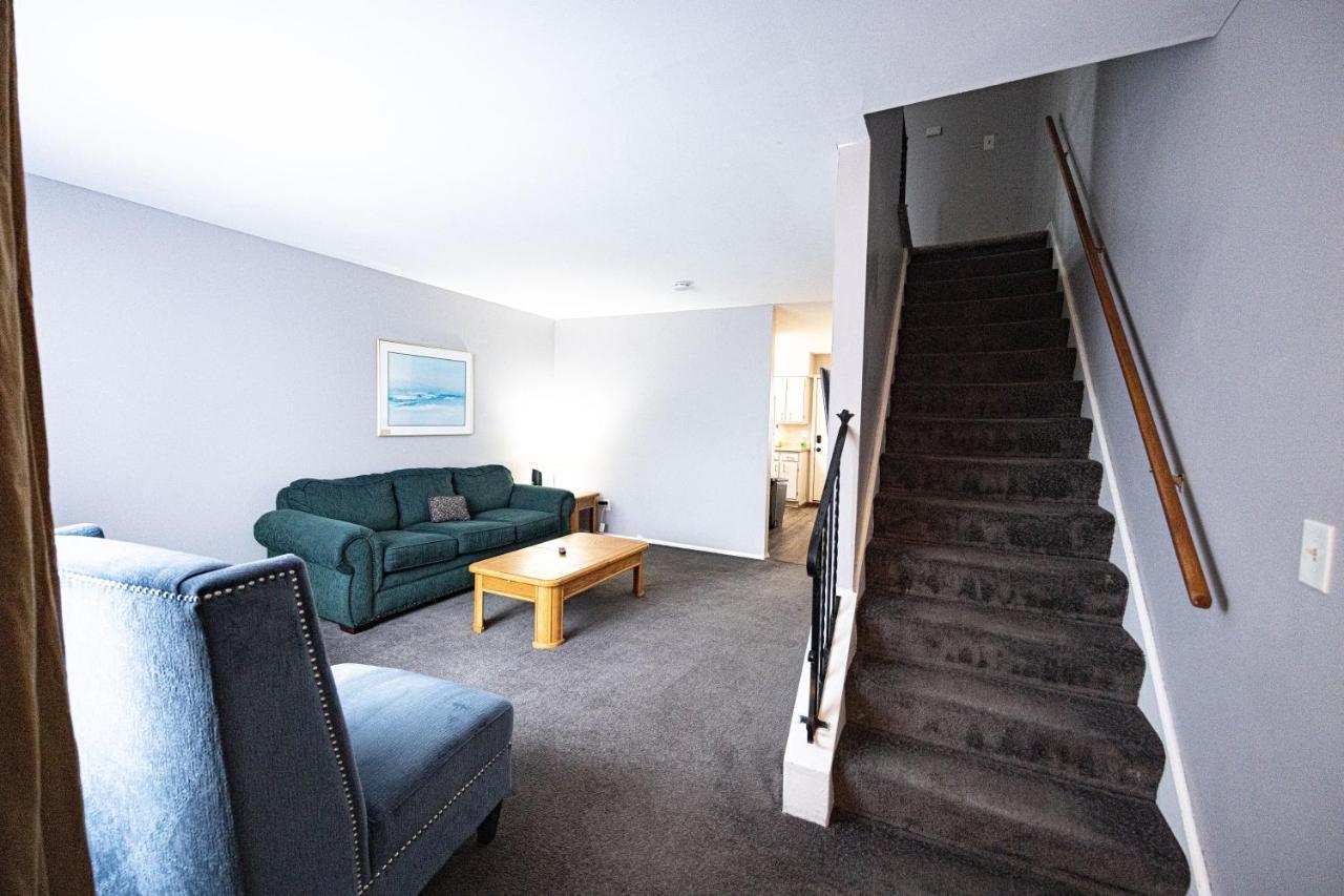 Cheerful Home With Free Parking And Wifi 로체스터 외부 사진