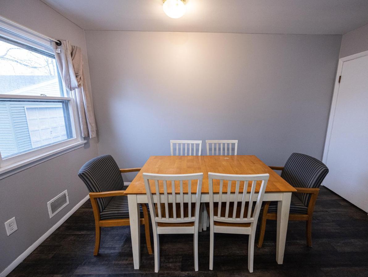 Cheerful Home With Free Parking And Wifi 로체스터 외부 사진